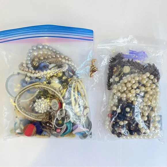 Jewelry Lot 1.6lb+ Mixed Vintage Modern Necklace Bracelet Craft Junk Jewelry - Picture 5 of 11